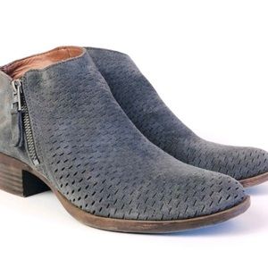 Lucky Brand, women’s suede, gray, zip ankle boot, size 9.5M